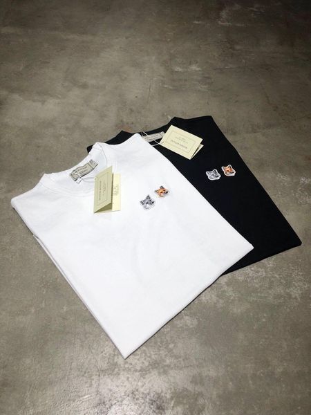 maison kitsune 19 new small fox t-shirt double fox head embroidery section short sleeve 2 colors, White;black
maison kitsune 19 new small fox t-shirt double fox head embroidery section short sleeve 2 colors, White;black