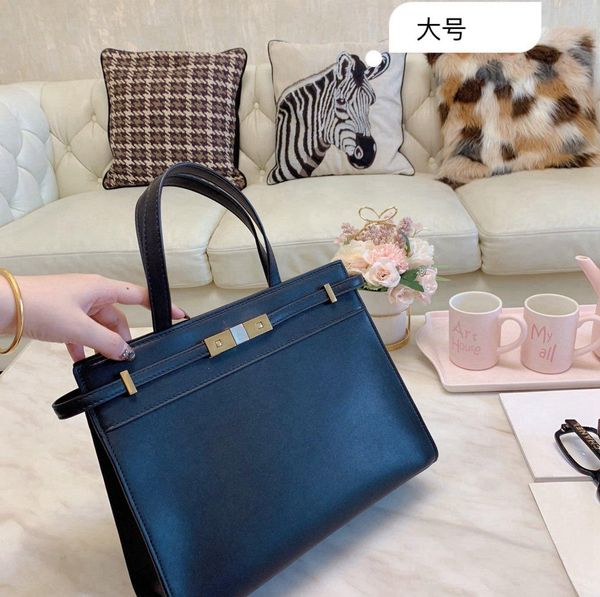 luxury leather fashion crossbody women handbag shoulder messenger chain clutch leather hand bags - 2583
luxury leather fashion crossbody women handbag shoulder messenger chain clutch leather hand bags - 2583