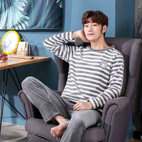 men's pajamas set 2019 new style autumn winter thicken warm flannel male pajamas sets long sleeve sleepwear +pants leisure, Black;brown
men's pajamas set 2019 new style autumn winter thicken warm flannel male pajamas sets long sleeve sleepwear +pants leisure, Black;brown