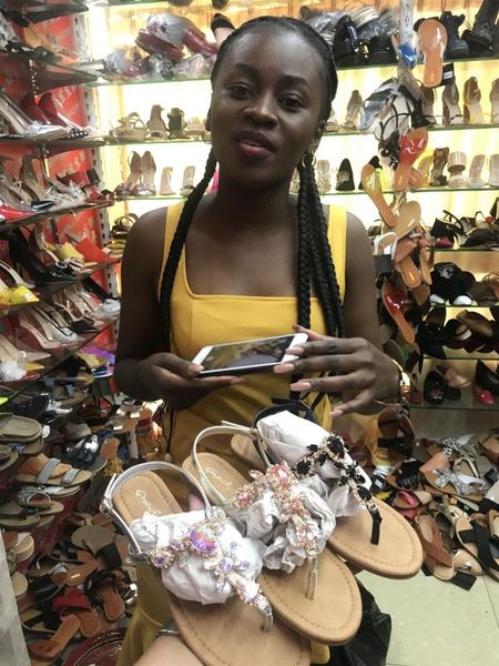 2020 trendy summer women's shoes large size beautiful crystal shiny flat with female sandals bohemia back strap footwear, Black
2020 trendy summer women's shoes large size beautiful crystal shiny flat with female sandals bohemia back strap footwear, Black