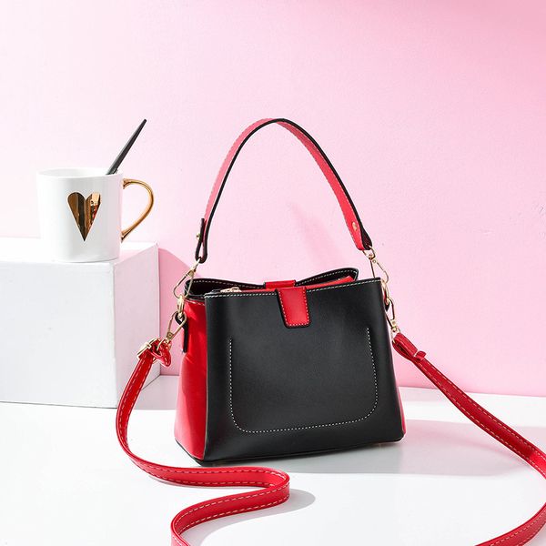 2019 fashion women crossbody bag ladies wild messenger bag high-quality leather handbag one-shoulder small square bag#1206
2019 fashion women crossbody bag ladies wild messenger bag high-quality leather handbag one-shoulder small square bag#1206