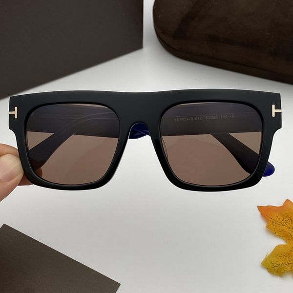 new spring concise&norble 5634-b big square-rim sunglasses uv400 53-20-145 imported pure-plank frame fullset case
new spring concise&norble 5634-b big square-rim sunglasses uv400 53-20-145 imported pure-plank frame fullset case