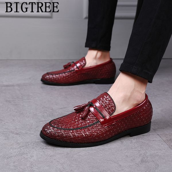 official shoes men elegant coiffeur formal men shoes leather loafers leather dress brand big size sepatu slip on pria, Black
official shoes men elegant coiffeur formal men shoes leather loafers leather dress brand big size sepatu slip on pria, Black