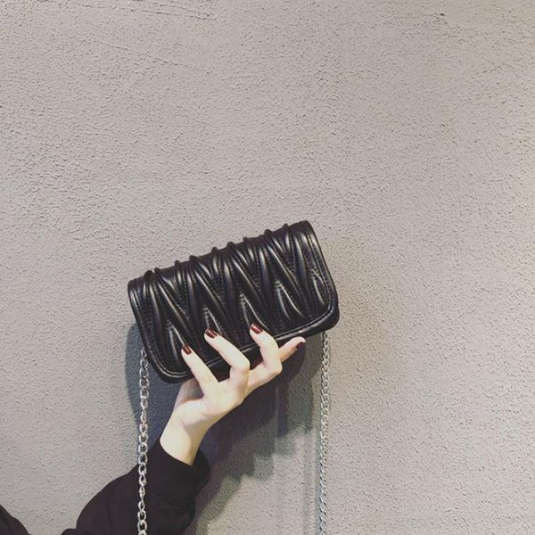 mini shoulder bag chains messenger bag fashion girls casual handbag simple leisure personality small women new black pink
mini shoulder bag chains messenger bag fashion girls casual handbag simple leisure personality small women new black pink