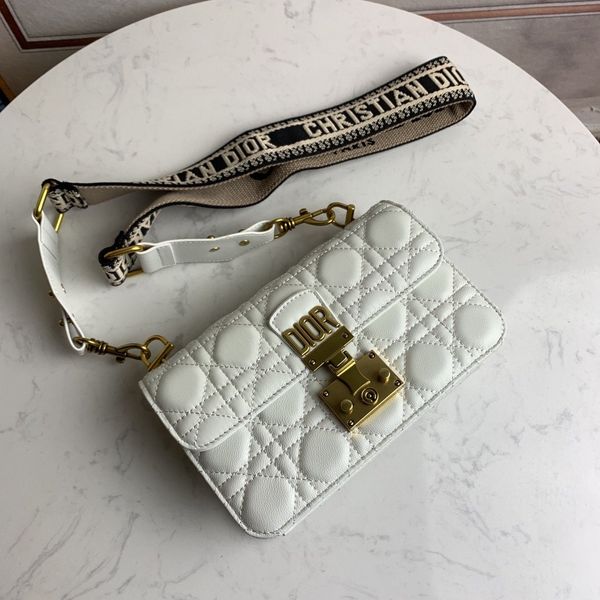 classic designer womens handbag wild diagonal cross shoulder bag new bag natural wind ladies bag gift d1123
classic designer womens handbag wild diagonal cross shoulder bag new bag natural wind ladies bag gift d1123