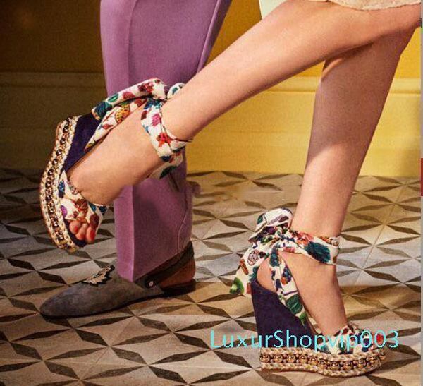 2018 ss elegant style flower patterns open toe with studs levantinana red bottom wedge sandals ankle strap high heels party dress eu35-42, Black
2018 ss elegant style flower patterns open toe with studs levantinana red bottom wedge sandals ankle strap high heels party dress eu35-42, Black