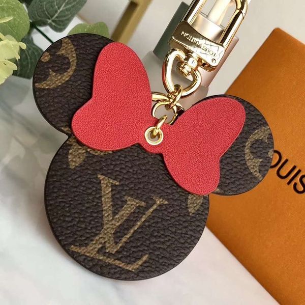 wholesale high-end fashion designer cartoon mickey key chain 2020 new leather men and women gift key chain 3 color options, Silver
wholesale high-end fashion designer cartoon mickey key chain 2020 new leather men and women gift key chain 3 color options, Silver