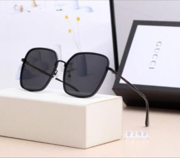 designer sunglasses brand new large metal sunglasses for men and women silver mirror glass lens uv protection, White;black
designer sunglasses brand new large metal sunglasses for men and women silver mirror glass lens uv protection, White;black