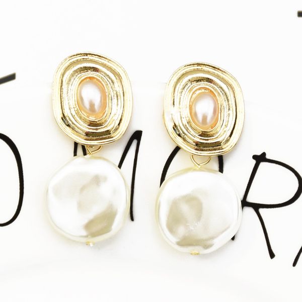 baroque simulated pearl earrings gold silver vintage sea pearl earring big for women wedding oorbellen pendientes female jewelry
baroque simulated pearl earrings gold silver vintage sea pearl earring big for women wedding oorbellen pendientes female jewelry