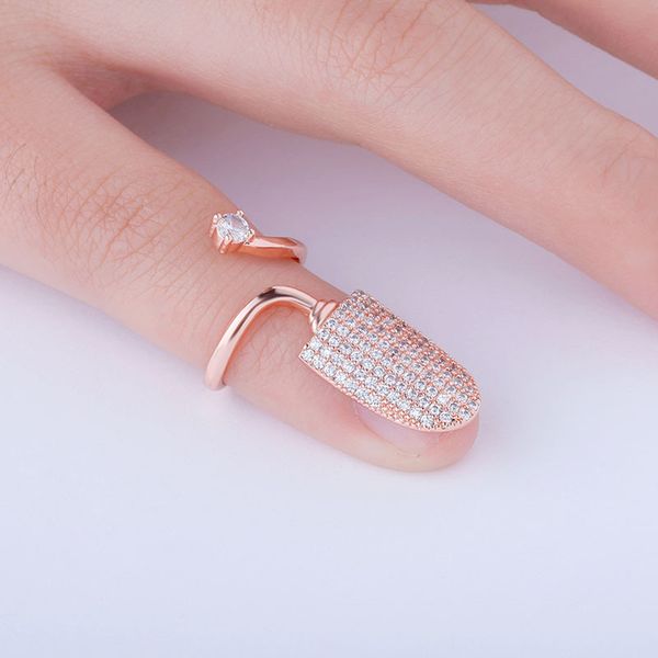 панк snake форма кривой bling bling ногтей кольца a + cz регулируемый nail кольца для женщин мода свадебные украшения подарки, Golden;silver
панк snake форма кривой bling bling ногтей кольца a + cz регулируемый nail кольца для женщин мода свадебные украшения подарки, Golden;silver