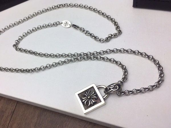 fashion brand square cross skull designer necklace for lady design man and women party wedding lovers gift luxury hip hop jewelry.
fashion brand square cross skull designer necklace for lady design man and women party wedding lovers gift luxury hip hop jewelry.