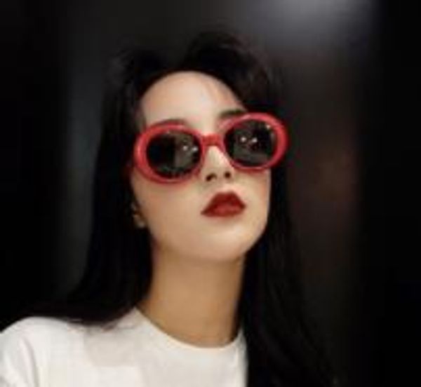 wholesale-retro fashion sunglasses trend personality sun glasses tide sunglasses with fashion accessories, White;black
wholesale-retro fashion sunglasses trend personality sun glasses tide sunglasses with fashion accessories, White;black
