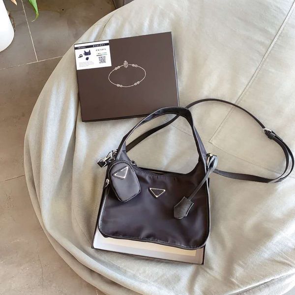 designer shoulder bag for chest pack lady tote chains handbags presbyopic purse messenger bag canvas handbags
designer shoulder bag for chest pack lady tote chains handbags presbyopic purse messenger bag canvas handbags