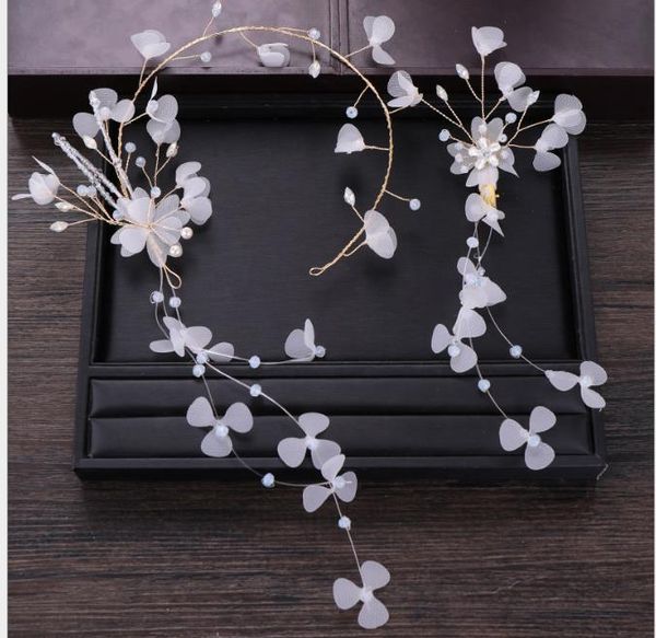 fringed flower hairpin suit bride's beautiful wedding dress accessories, Slivery;golden
fringed flower hairpin suit bride's beautiful wedding dress accessories, Slivery;golden