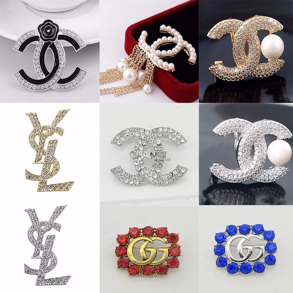 Famou pearl brooch gold plated luxury de igner brooche diamond brooch pin fa hion women jewelry dinner co tume decoration, Silver
Famou pearl brooch gold plated luxury de igner brooche diamond brooch pin fa hion women jewelry dinner co tume decoration, Silver