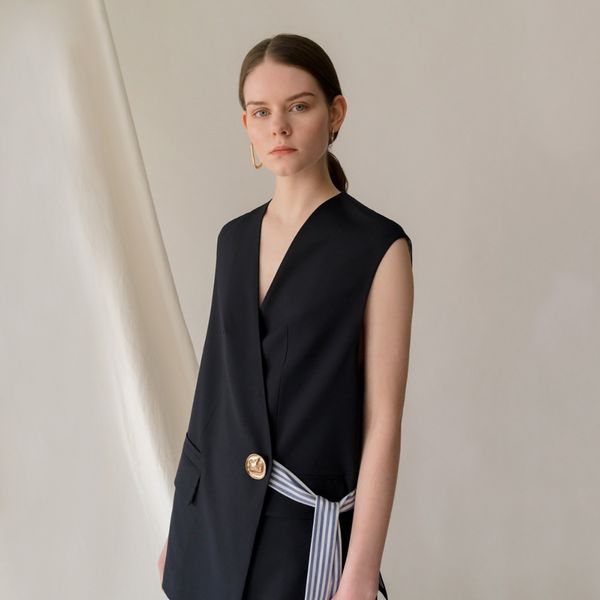 black sleeveless wrap tanks stripe waist tie casual office lady deep v neck workwear blazer women 2018 summer elegant coat, Black;white
black sleeveless wrap tanks stripe waist tie casual office lady deep v neck workwear blazer women 2018 summer elegant coat, Black;white