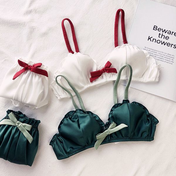 женщины шелковые сексуальные bralette трусики пижамы бюстгальтер комплект беспроводной белье молодые дамы нижнее белье моды треугольник напе, Red;black
женщины шелковые сексуальные bralette трусики пижамы бюстгальтер комплект беспроводной белье молодые дамы нижнее белье моды треугольник напе, Red;black