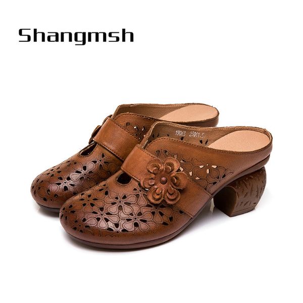 2020 spring new round toe shoes women pump slippers fashion low heel mules transparent summer outdoor casual shoes black 19063
2020 spring new round toe shoes women pump slippers fashion low heel mules transparent summer outdoor casual shoes black 19063
