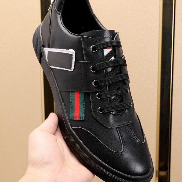 2019 new winter and autumn men's fashion trend classic lace-up shoes daily black round head lace-up casual shoes low shoes
2019 new winter and autumn men's fashion trend classic lace-up shoes daily black round head lace-up casual shoes low shoes