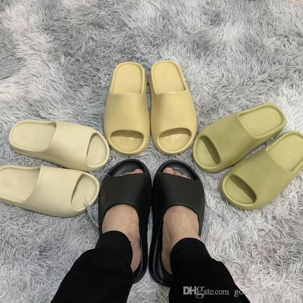 stock x 2020 bone mens luxury designer slippers foam runner kanye west desert sand resin beach women men slides slipper sandal sandals, Black
stock x 2020 bone mens luxury designer slippers foam runner kanye west desert sand resin beach women men slides slipper sandal sandals, Black