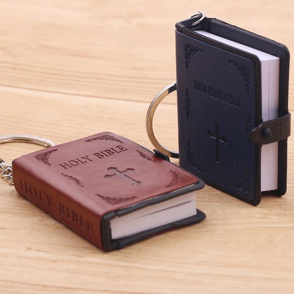 2019 creative cross mini leather bible english version book key chain keychains jewelry women bag leather pendant keybuckle 4 colors m462a
2019 creative cross mini leather bible english version book key chain keychains jewelry women bag leather pendant keybuckle 4 colors m462a