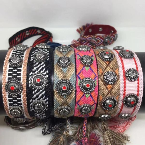 2019 new brand colorful fashion bracelet girl friendship cotton bracelet embroidery tassel woven adjustable, Golden;silver
2019 new brand colorful fashion bracelet girl friendship cotton bracelet embroidery tassel woven adjustable, Golden;silver