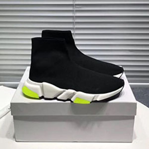 2020 designer shoes speed trainer black red gypsophila triple black fashion flat sock boots men women casual shoes runner with dust bag
2020 designer shoes speed trainer black red gypsophila triple black fashion flat sock boots men women casual shoes runner with dust bag