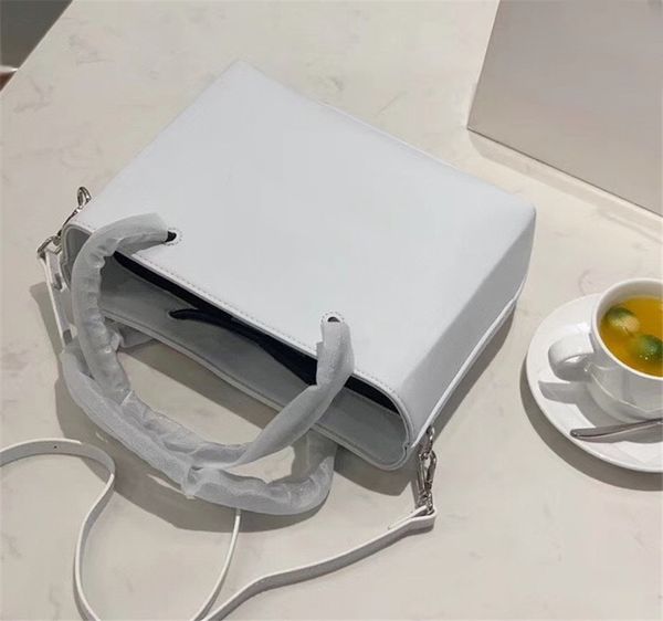 designer shoulder bag women's bags luxury handbag fashion good match small square bag bucket letter lady oblique span portable small 3
designer shoulder bag women's bags luxury handbag fashion good match small square bag bucket letter lady oblique span portable small 3