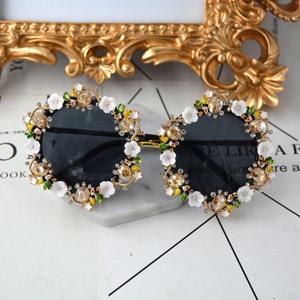 fashion-vintage sunglasses metal flower baroque sunglasses crystal rhinestone round sunglasses luxury sunny beach glasses ing, White;black
fashion-vintage sunglasses metal flower baroque sunglasses crystal rhinestone round sunglasses luxury sunny beach glasses ing, White;black