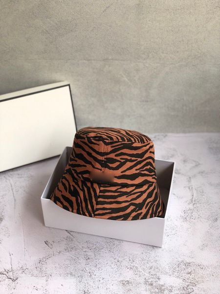 classic tiger pattern fisherman hat designer scarf bucket hat hats baseball cap women luxury designer scarves silk head scarf
classic tiger pattern fisherman hat designer scarf bucket hat hats baseball cap women luxury designer scarves silk head scarf