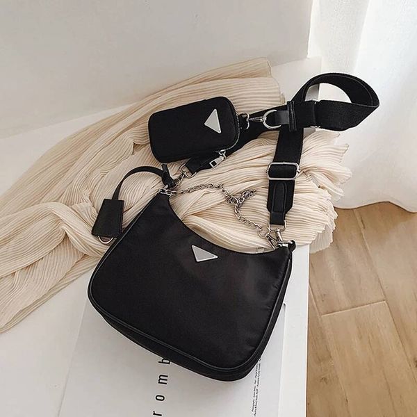 women crossbody bag fashion casual baguette mini shoulder bag nylon handbag female for shoulder messenger
women crossbody bag fashion casual baguette mini shoulder bag nylon handbag female for shoulder messenger