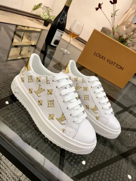 19 l men ca ual hoe leather women leather embroidered logo comfortable hoe flat ca ual hoe daily jogging 3 color
19 l men ca ual hoe leather women leather embroidered logo comfortable hoe flat ca ual hoe daily jogging 3 color