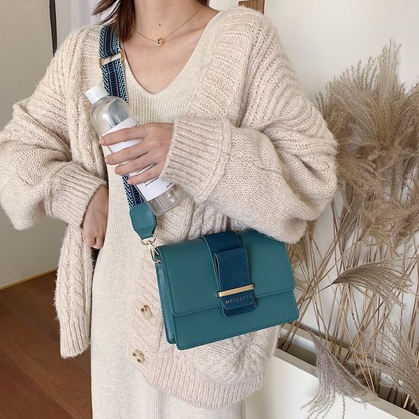 2020 новый стиль для осенней и зимней моды широкополосный crossbody сумка простой gang feng плечо квадратный слинг сумка сумки
2020 новый стиль для осенней и зимней моды широкополосный crossbody сумка простой gang feng плечо квадратный слинг сумка сумки