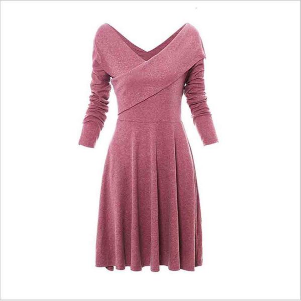 2019 autumn and winter european and american commuter women's long-sleeved v-neck casual style dress spot one generation, Black;gray
2019 autumn and winter european and american commuter women's long-sleeved v-neck casual style dress spot one generation, Black;gray