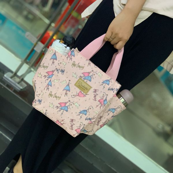 south korean small fresh green lunch box bag hand handbag shopping stroll baby multifunction mummy bag
south korean small fresh green lunch box bag hand handbag shopping stroll baby multifunction mummy bag