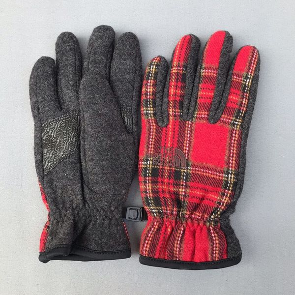 new fashion wool gloves winter men and women warm touch screen gloves face protection outdoor sports gloves cycling clothing promotions, Blue;gray
new fashion wool gloves winter men and women warm touch screen gloves face protection outdoor sports gloves cycling clothing promotions, Blue;gray