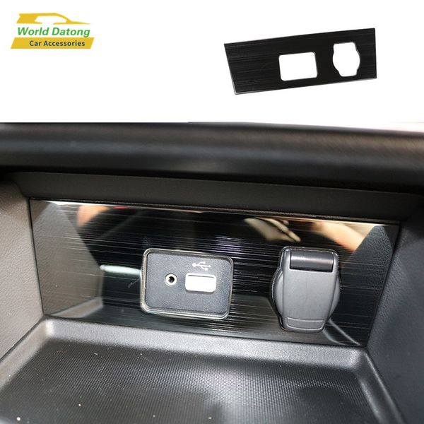 car front charging usb interface frame cover stainless steel decoration trim for sylphy 2020 
car front charging usb interface frame cover stainless steel decoration trim for sylphy 2020