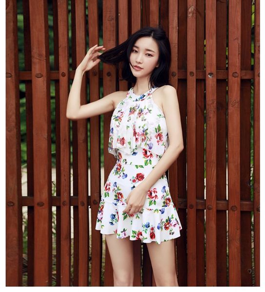 skirt-style one-piece swim swimsuit belly-covering conservative slim flat-angle chest gathering spring swimming suit female, White;black
skirt-style one-piece swim swimsuit belly-covering conservative slim flat-angle chest gathering spring swimming suit female, White;black
