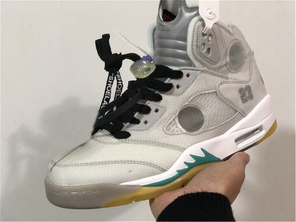 2020 новый горячий аутентичный 5 высокий og белый парус черный муслин муслин огонь красный баскетбольная обувь мужчины ct8480-105 кроссовки
2020 новый горячий аутентичный 5 высокий og белый парус черный муслин муслин огонь красный баскетбольная обувь мужчины ct8480-105 кроссовки