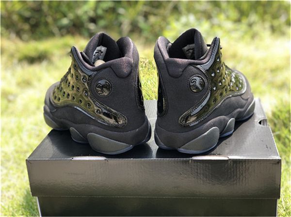 2019 release 13 cap and gown black suede men basketball shoes blackout real carbon fiber 414571-012 authentic sports shoes with box
2019 release 13 cap and gown black suede men basketball shoes blackout real carbon fiber 414571-012 authentic sports shoes with box