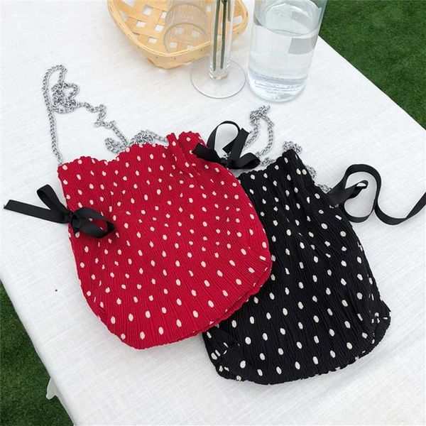 2020 new pleated dot crossbody bag drawstring small bucket adjustable chain female fashion tote simple casual bags
2020 new pleated dot crossbody bag drawstring small bucket adjustable chain female fashion tote simple casual bags