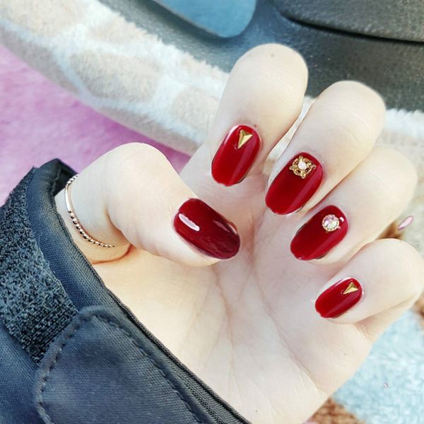 24pcs/set fake nails tips finish removable tips with rivet nail art decor ldo99, Red;gold
24pcs/set fake nails tips finish removable tips with rivet nail art decor ldo99, Red;gold