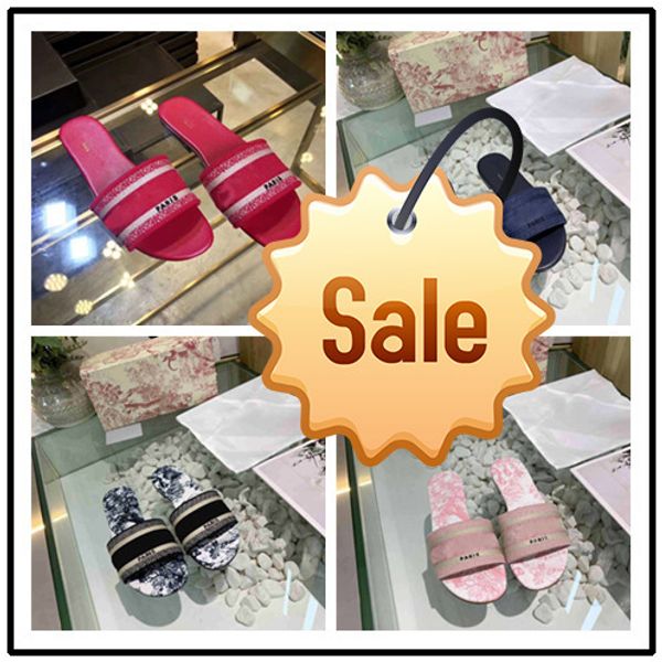 high-quality new dazzle flowers women designer slippers flat bottom embroidery sandal floral brocade slipper flip flops, Black
high-quality new dazzle flowers women designer slippers flat bottom embroidery sandal floral brocade slipper flip flops, Black