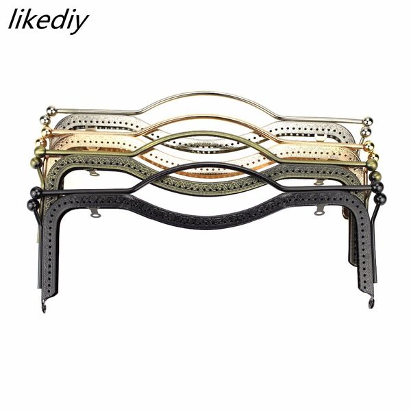 4 pcs/lot 27 cm bronze silver gold black lips metal purse frame kiss clasp embossing handle sewing purse bag part cj191217
4 pcs/lot 27 cm bronze silver gold black lips metal purse frame kiss clasp embossing handle sewing purse bag part cj191217