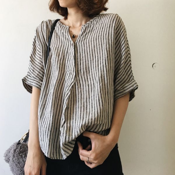 2020 summer women's large cotton and linen college vertical stripe thin v-neck middle sleeve shirt, White
2020 summer women's large cotton and linen college vertical stripe thin v-neck middle sleeve shirt, White