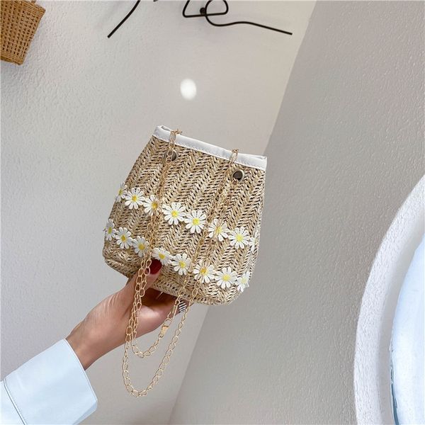 popular summer shoulder straw-woven daisy small bucket bag female 2020 hipster-woven one-shoulder diagonal bag
popular summer shoulder straw-woven daisy small bucket bag female 2020 hipster-woven one-shoulder diagonal bag