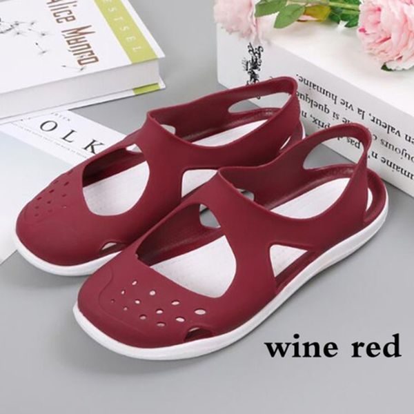 women hole shoes 2020 summer beach sandals hollow out shoes baotou non-slip soft bottom student femme, Black
women hole shoes 2020 summer beach sandals hollow out shoes baotou non-slip soft bottom student femme, Black