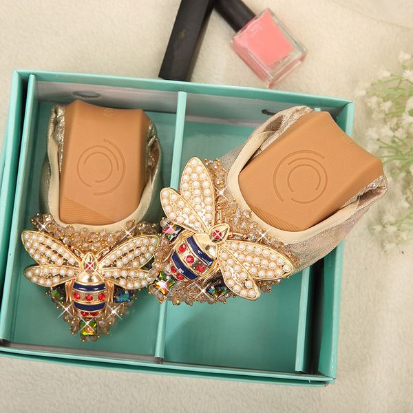 moccasin shoes 2019 fashion women's pointed toe crystal casual female sneakers soft flats shallow mouth moccasins modis, Black
moccasin shoes 2019 fashion women's pointed toe crystal casual female sneakers soft flats shallow mouth moccasins modis, Black