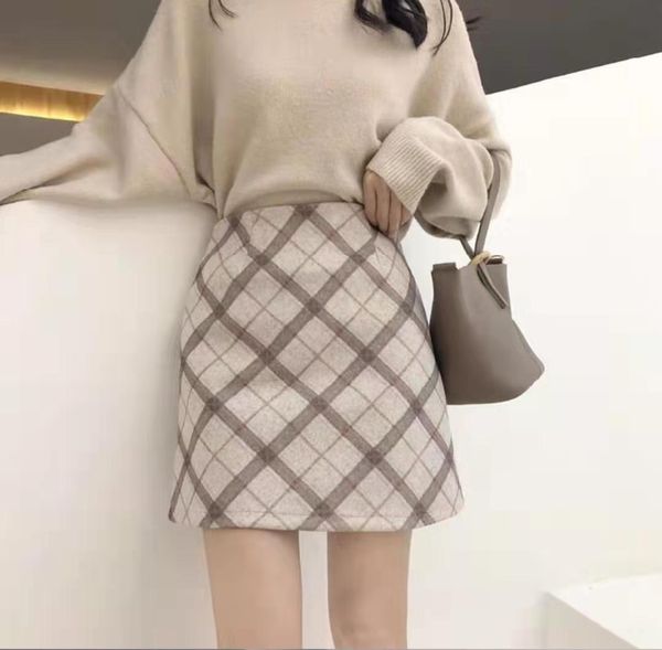 2019 fall saucy goddess fan yujie sweater with a stylish skirt smart two-piece suit skirt, White
2019 fall saucy goddess fan yujie sweater with a stylish skirt smart two-piece suit skirt, White