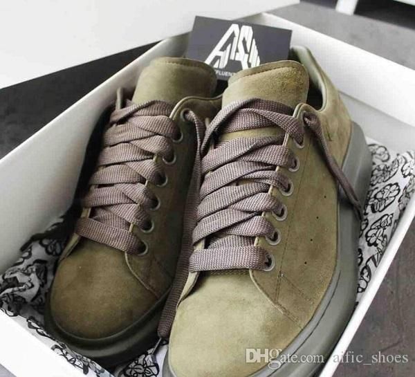 men designer shoes 100% suede leather grey green black platform oversized sneakers women fashion lace-up trainers wedding shoes with new box
men designer shoes 100% suede leather grey green black platform oversized sneakers women fashion lace-up trainers wedding shoes with new box